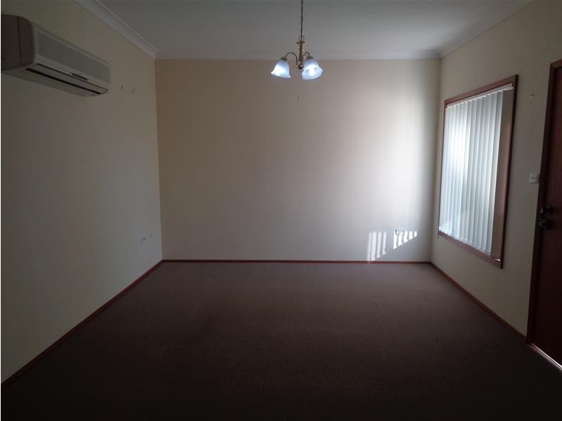 2/14 HEAVEY Street, Werrington NSW 2747