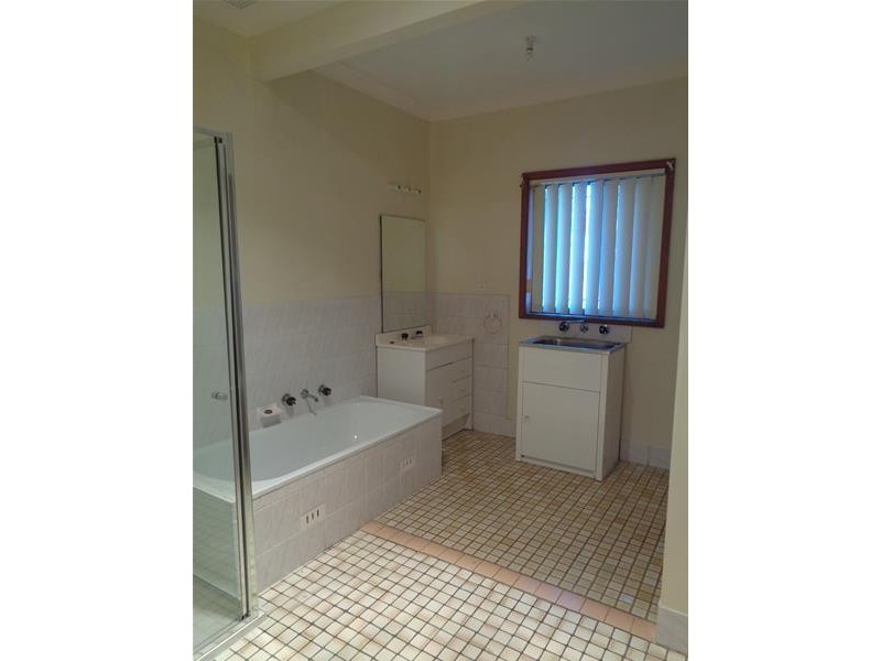 2/14 HEAVEY Street, Werrington NSW 2747