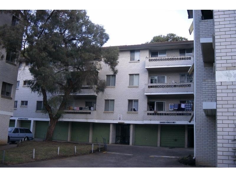 31/132 LETHBRIDGE Street, Penrith NSW 2750