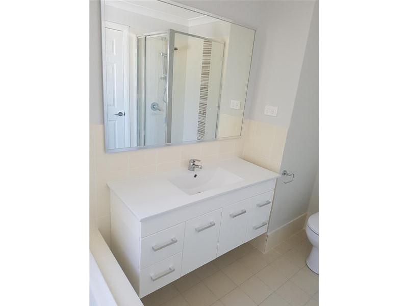 52  Greenway  Drive, South Penrith NSW 2750