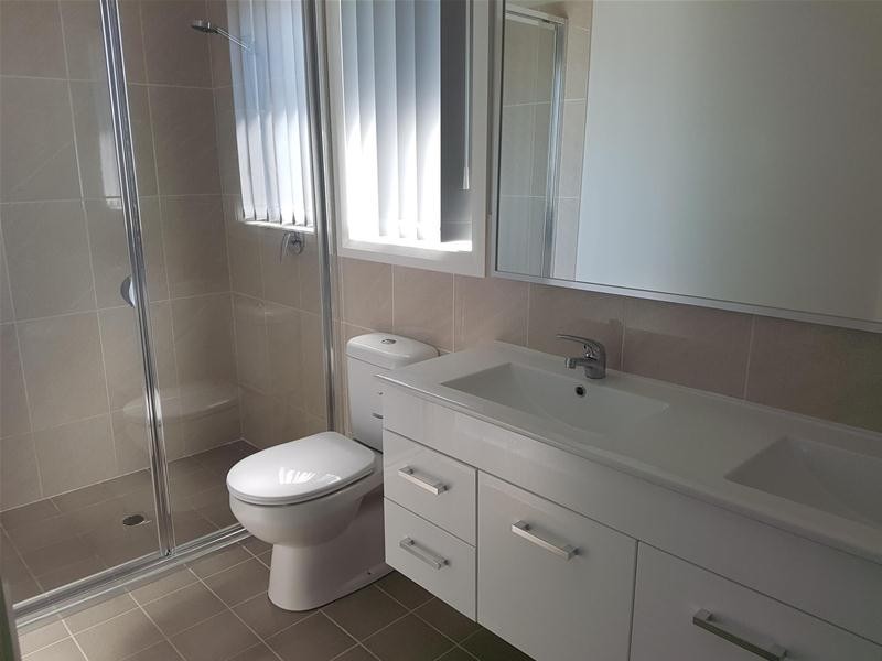 52  Greenway  Drive, South Penrith NSW 2750