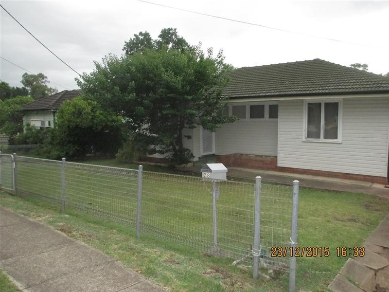 28 SOMERSET Street, Kingswood NSW 2747