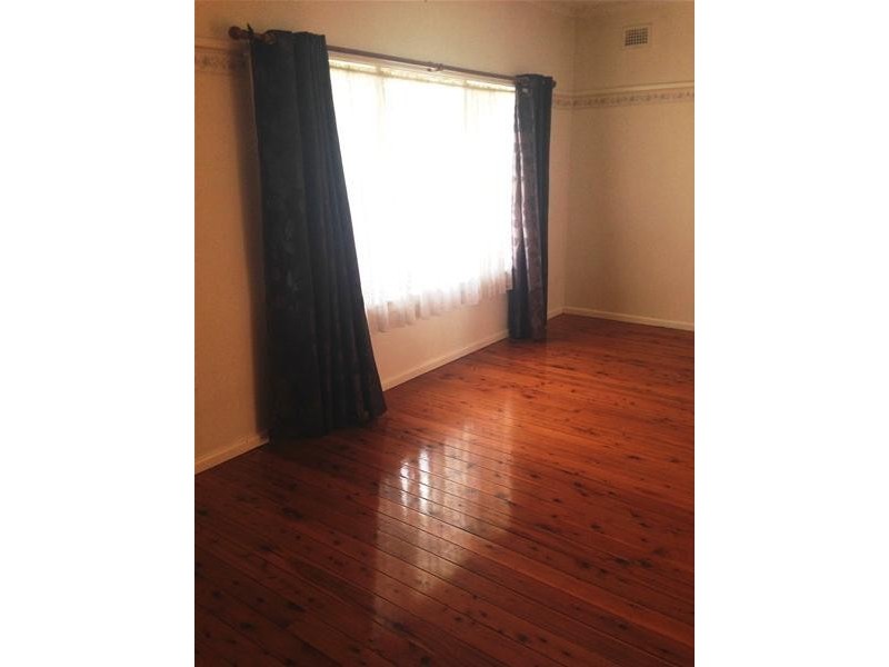 11 Roma Avenue, Wallacia NSW 2745