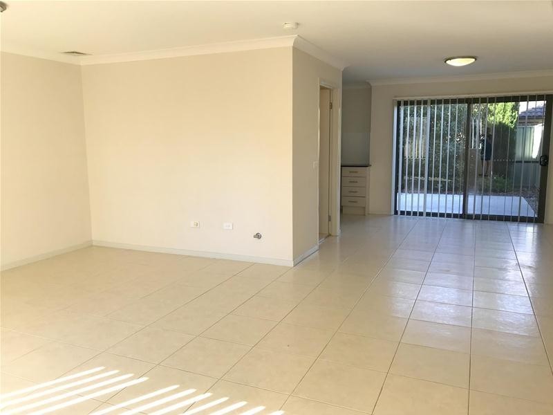 11/26 Luttrell Street, Glenmore Park NSW 2745