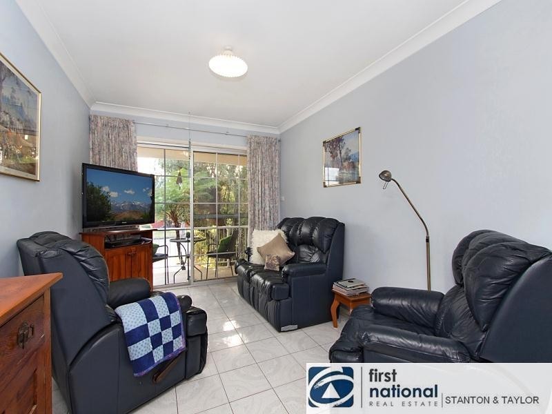 10 Treetops Avenue, South Penrith NSW 2750