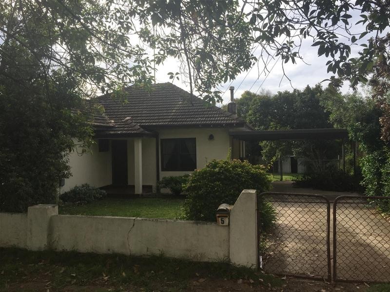 5 HORNSEYWOOD Avenue, Penrith NSW 2750