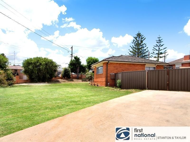 2 Mazepa Avenue, South Penrith NSW 2750