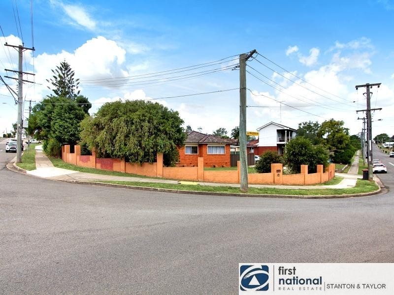 2 Mazepa Avenue, South Penrith NSW 2750