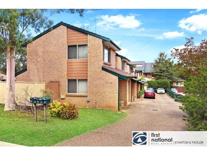 2/4 Thurston Street, Penrith NSW 2750