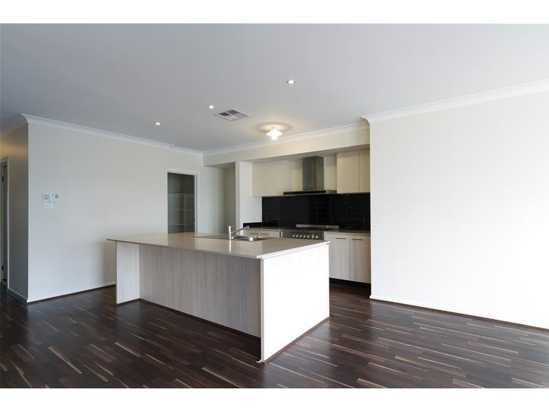 13 Jaeger Street, Cranebrook NSW 2749