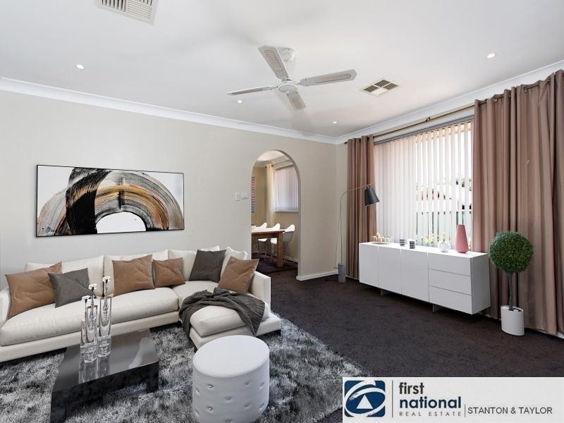 137 Greenbank Drive, Werrington Downs NSW 2747