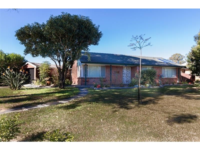 12 MALCOLM Avenue, Werrington NSW 2747