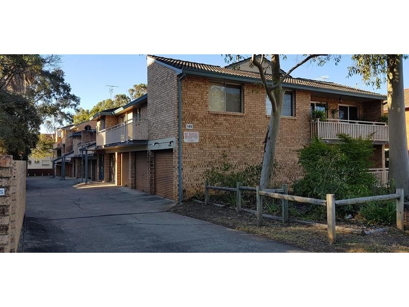 15/189 Derby  Street, Penrith NSW 2750