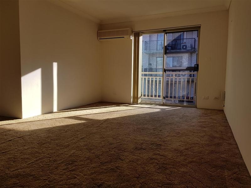 15/189 Derby  Street, Penrith NSW 2750