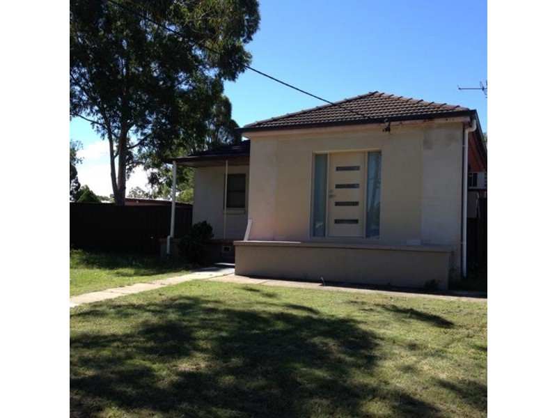 31 OXFORD Street, Cambridge Park NSW 2747