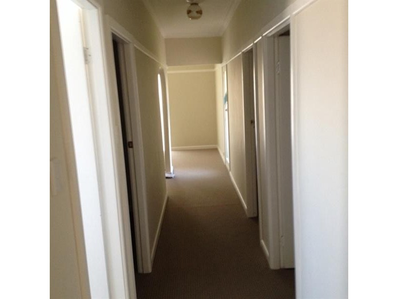 31 OXFORD Street, Cambridge Park NSW 2747