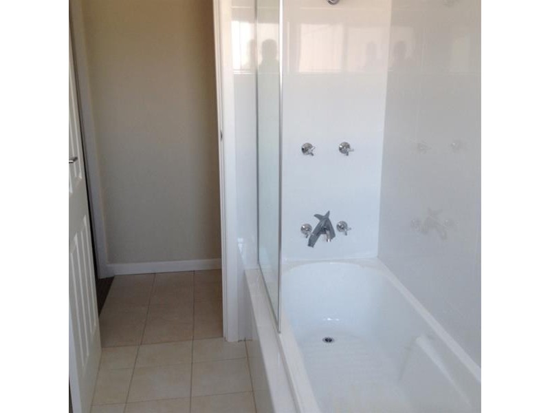 31 OXFORD Street, Cambridge Park NSW 2747