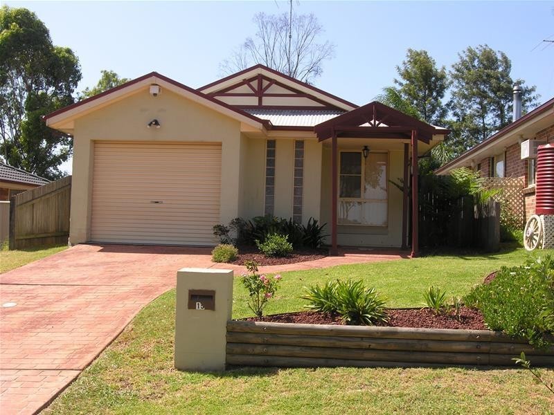 15 HILLSIDE Circuit, Cranebrook NSW 2749