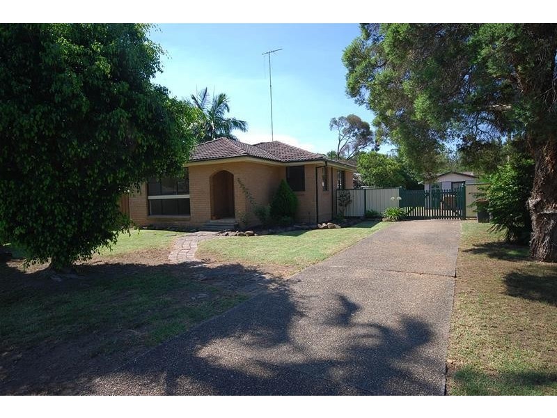 2 Dewdrop Place, Werrington Downs NSW 2747