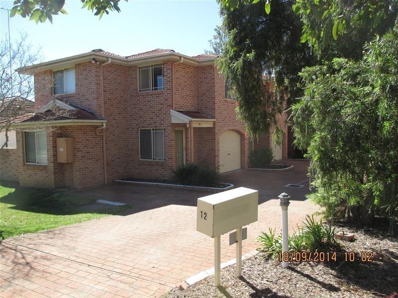 1/12 Blaxland Avenue, Penrith NSW 2750
