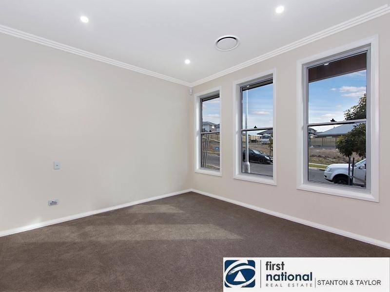 70 Binyang Avenue, Glenmore Park NSW 2745
