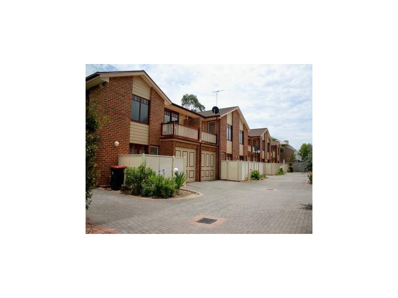 4/9-11 Thurston Street, Penrith NSW 2750