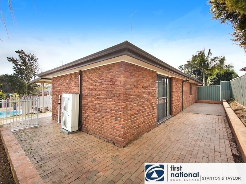 17 Titania Place, Cranebrook NSW 2749