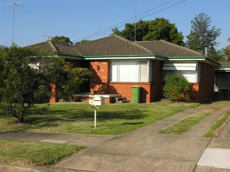 38 Taloma Street, South Penrith NSW 2750