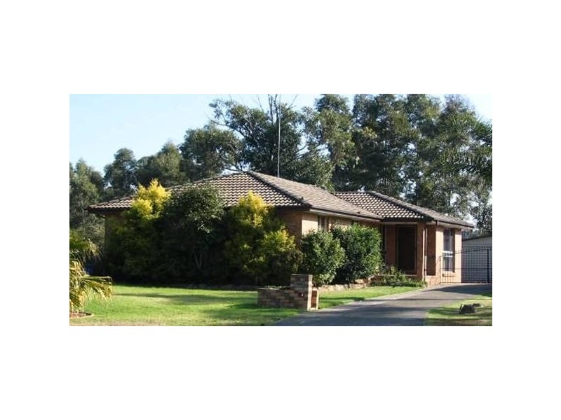 5 FAIRFIELD Place, Jamisontown NSW 2750