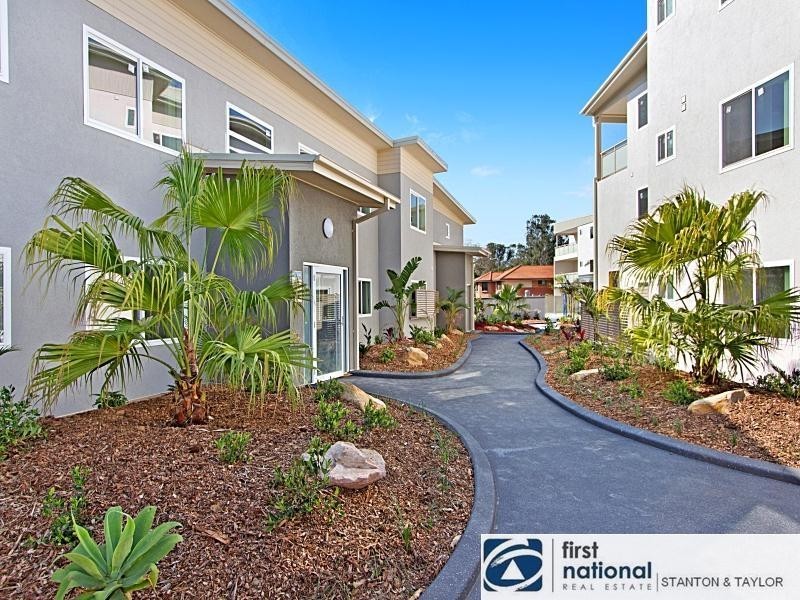 2/46 MULGOA Road, Penrith NSW 2750