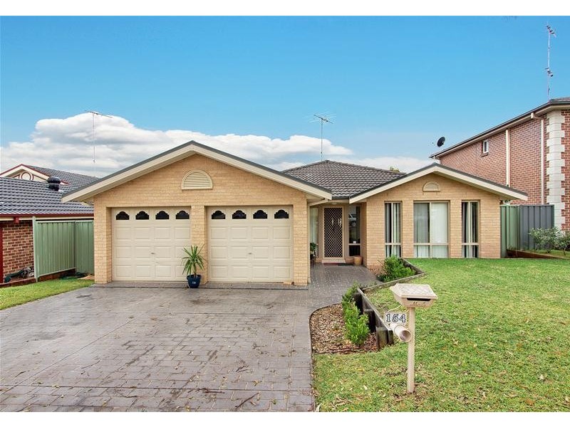 154 RIDGETOP Drive, Glenmore Park NSW 2745