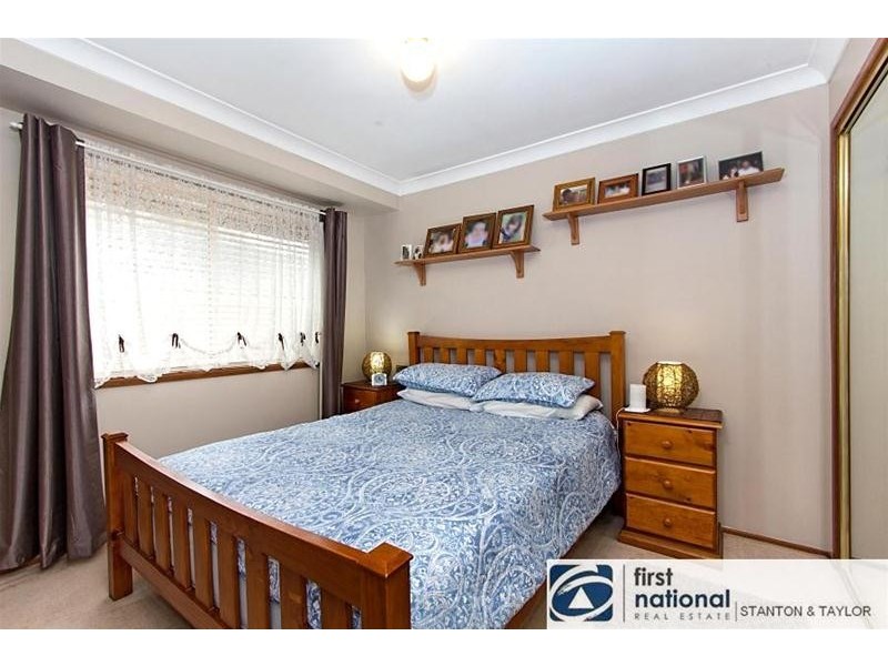 8 Pritchard Place, Glenmore Park NSW 2745