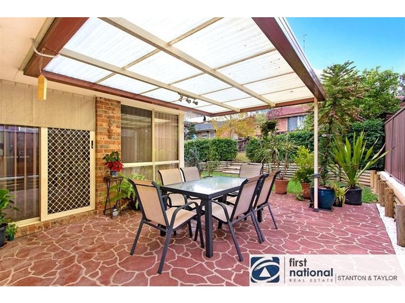 8 Pritchard Place, Glenmore Park NSW 2745