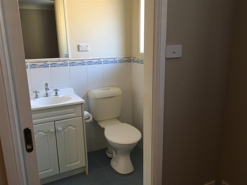 4/49 GREAT WESTERN Highway, Kingswood NSW 2747