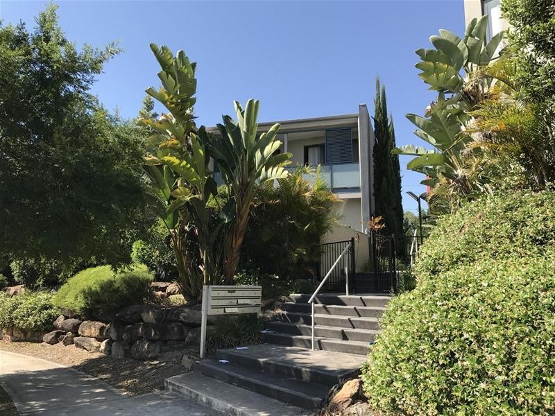 1/84 WOODLANDS Drive, Glenmore Park NSW 2745