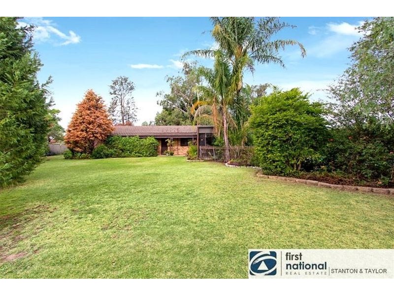 11 GIBSON Avenue, Werrington NSW 2747