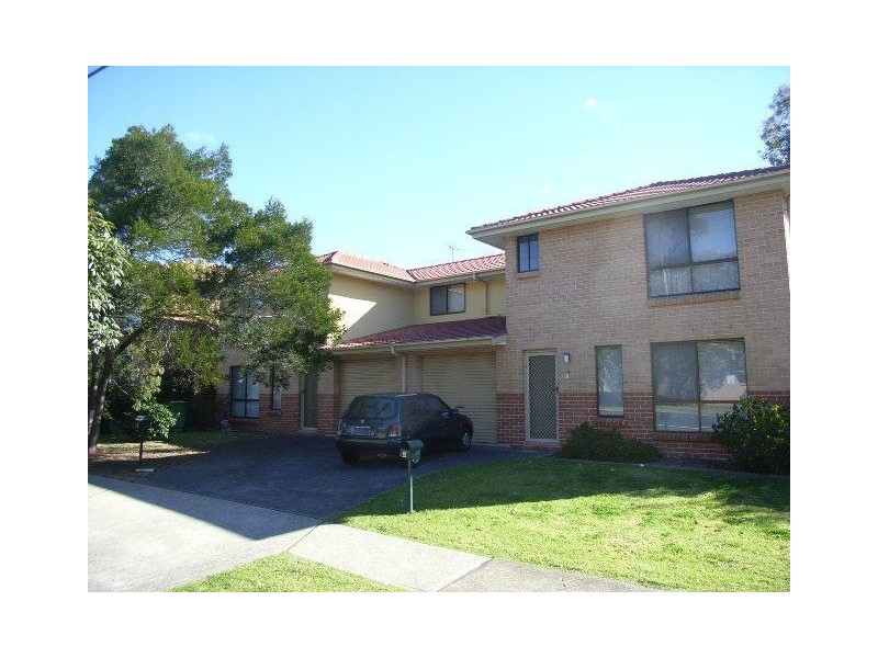 2/29 BRINGELLY Road, Kingswood NSW 2747