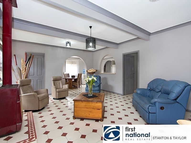 19 Sandringham Avenue, Cambridge Park NSW 2747