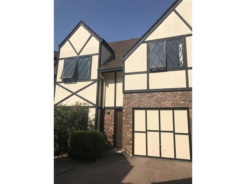 2/124 LETHBRIDGE Street, Penrith NSW 2750