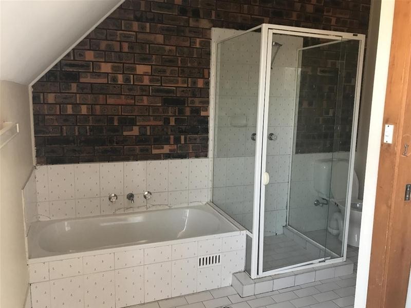 2/124 LETHBRIDGE Street, Penrith NSW 2750