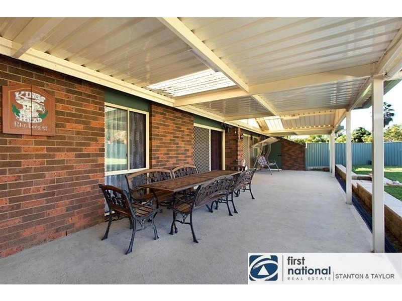 10 Woodgate Crescent, Cranebrook NSW 2749