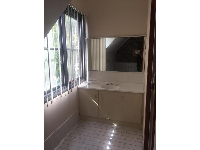 1/124 Lethbridge Street, Penrith NSW 2750