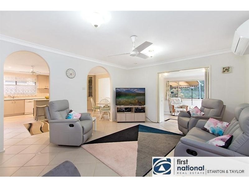 17 Gatehouse Circuit, Werrington Downs NSW 2747