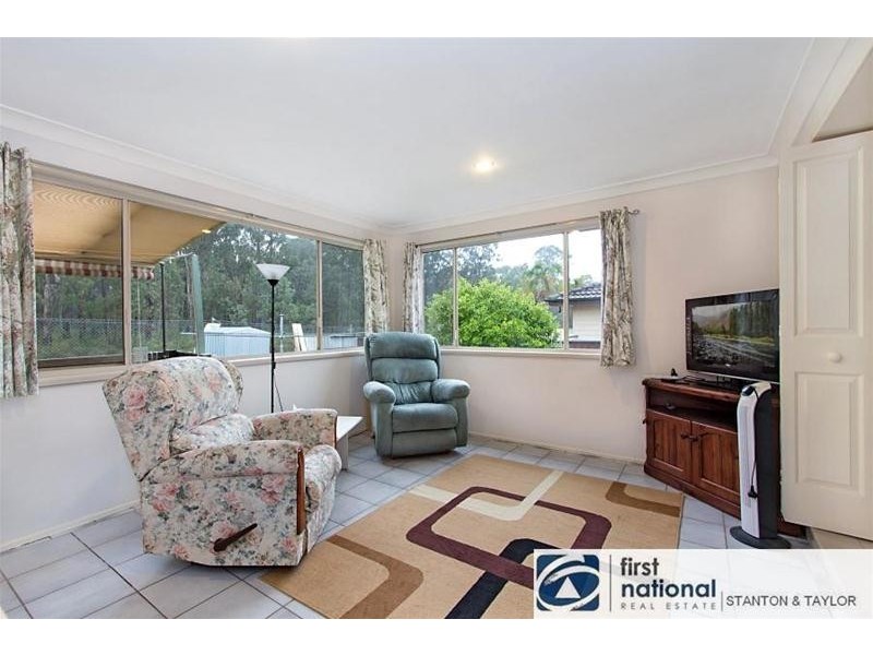 17 Gatehouse Circuit, Werrington Downs NSW 2747