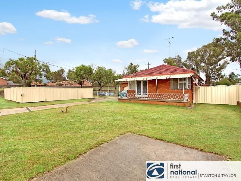 81 Gibson Avenue, Werrington NSW 2747