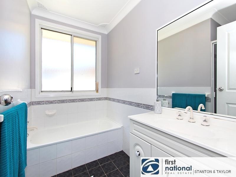 2 Moolana Parade, South Penrith NSW 2750