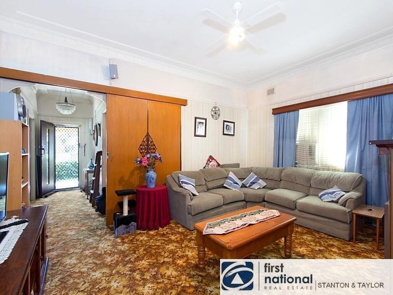 28,30,32 Evan Street, Penrith NSW 2750