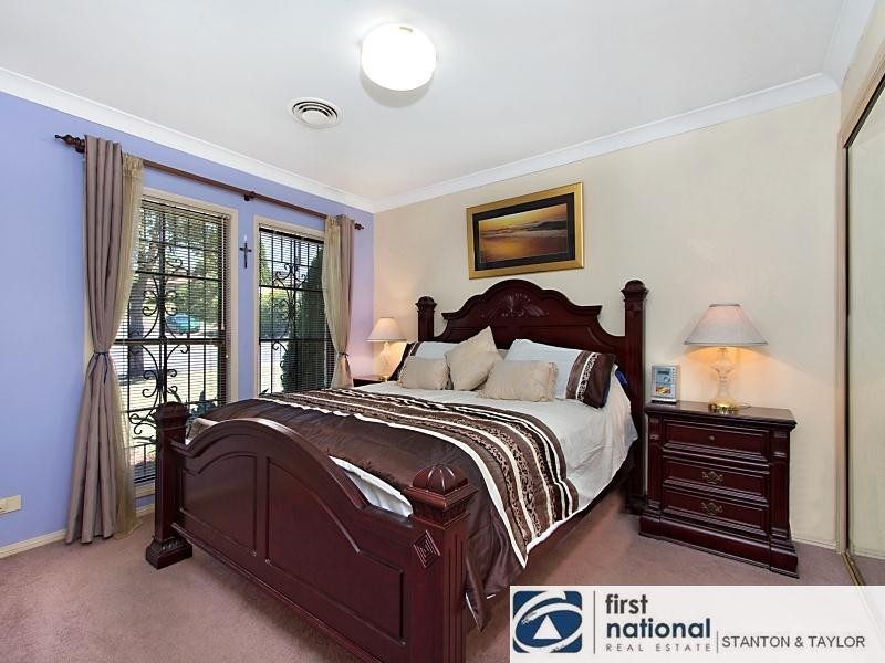 6 McFarlane Drive, Minchinbury NSW 2770