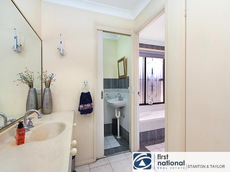 6 McFarlane Drive, Minchinbury NSW 2770