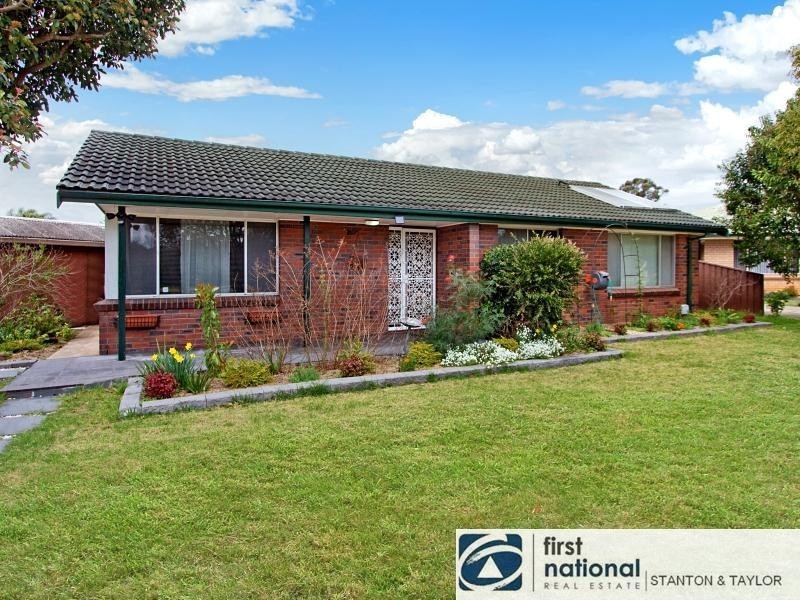 12 Malcolm Avenue, Werrington NSW 2747